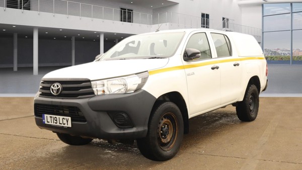 TOYOTA Hilux